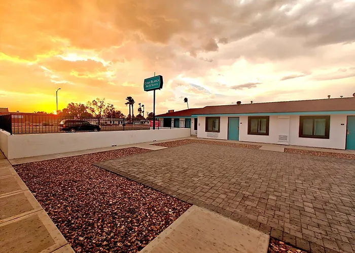 Casa Blanca Inn&suites